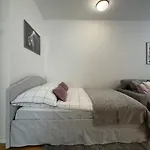 Apartment Modern Luxury With Garden *