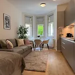 Apartment Modern Luxury With Garden *