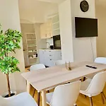 Modern Luxury With Garden