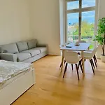 Modern Luxury With Garden *