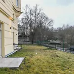 Apartment Modern Luxury With Garden Prag