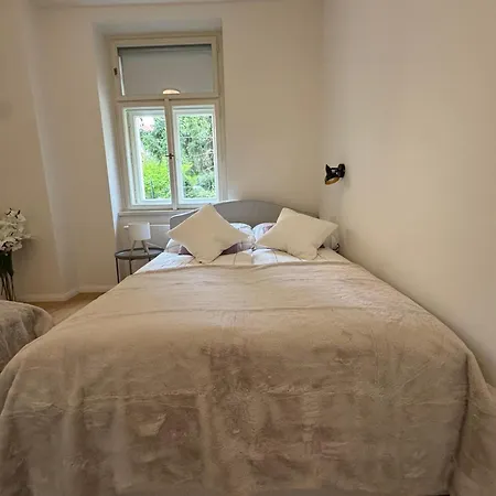 Apartamento Modern Luxury With Garden *