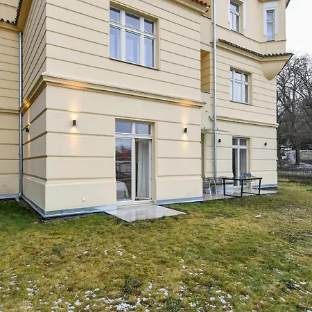 Modern Luxury With Garden *