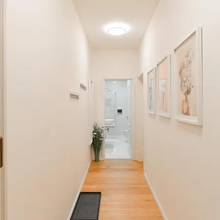 Modern Luxury With Garden Πράγα