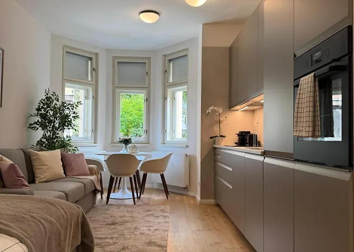Modern Luxury With Garden * Πράγα