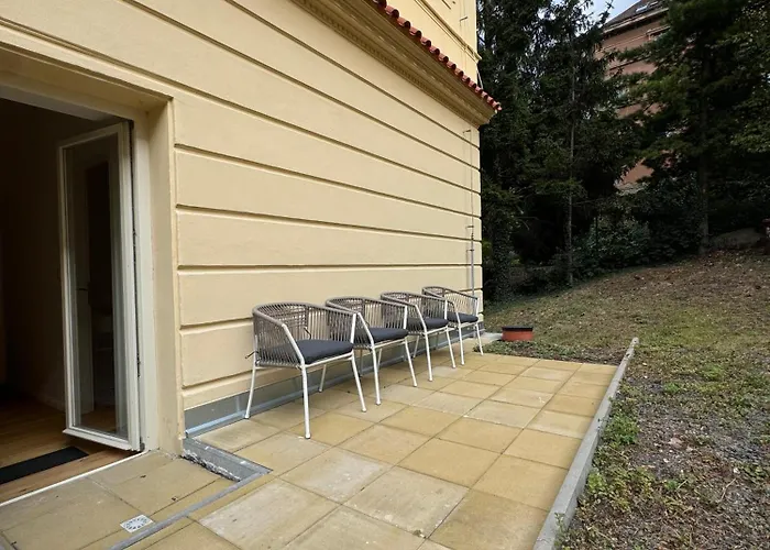 Διαμέρισμα Modern Luxury With Garden *