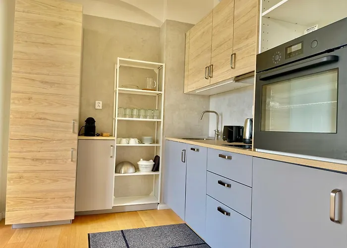 Modern Luxury With Garden Διαμέρισμα