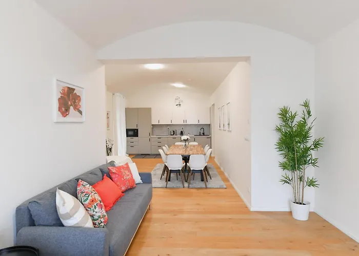 Διαμέρισμα Modern Luxury With Garden Πράγα