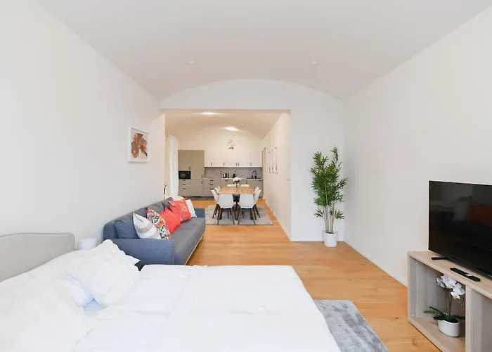 Modern Luxury With Garden Διαμέρισμα Πράγα