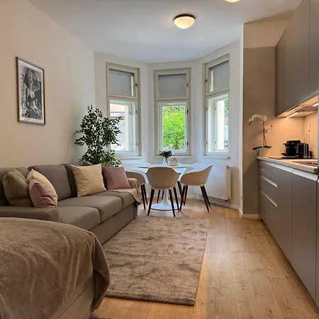 Daire Modern Luxury With Garden *