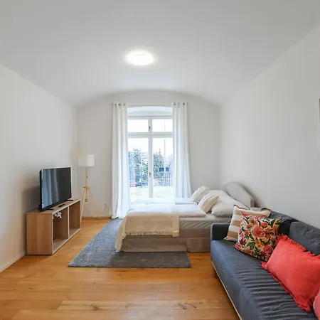 Daire Modern Luxury With Garden